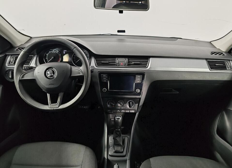 Skoda Rapid 1.6 AT (110 л.с.)