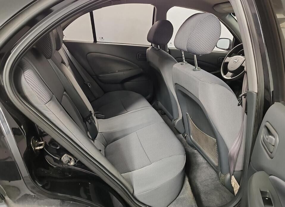 Nissan Almera Classic 1.6 MT (107 л.с.)