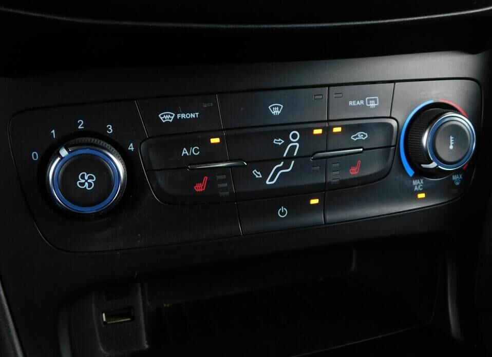 Ford Focus 1.6 AMT (125 л.с.)