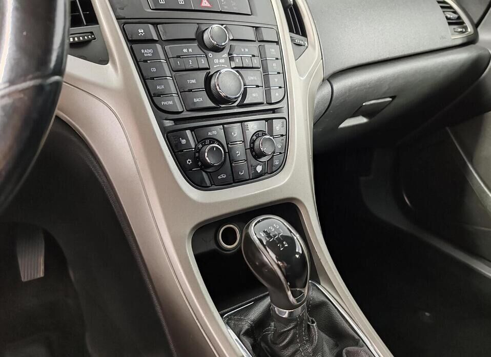 Opel Astra 1.6 MT (115 л.с.)