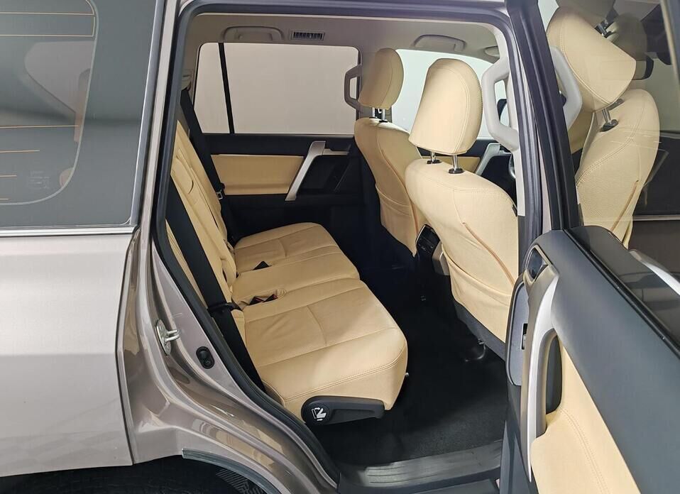 Toyota Land Cruiser Prado 2.8d AT (177 л.с.) 4WD