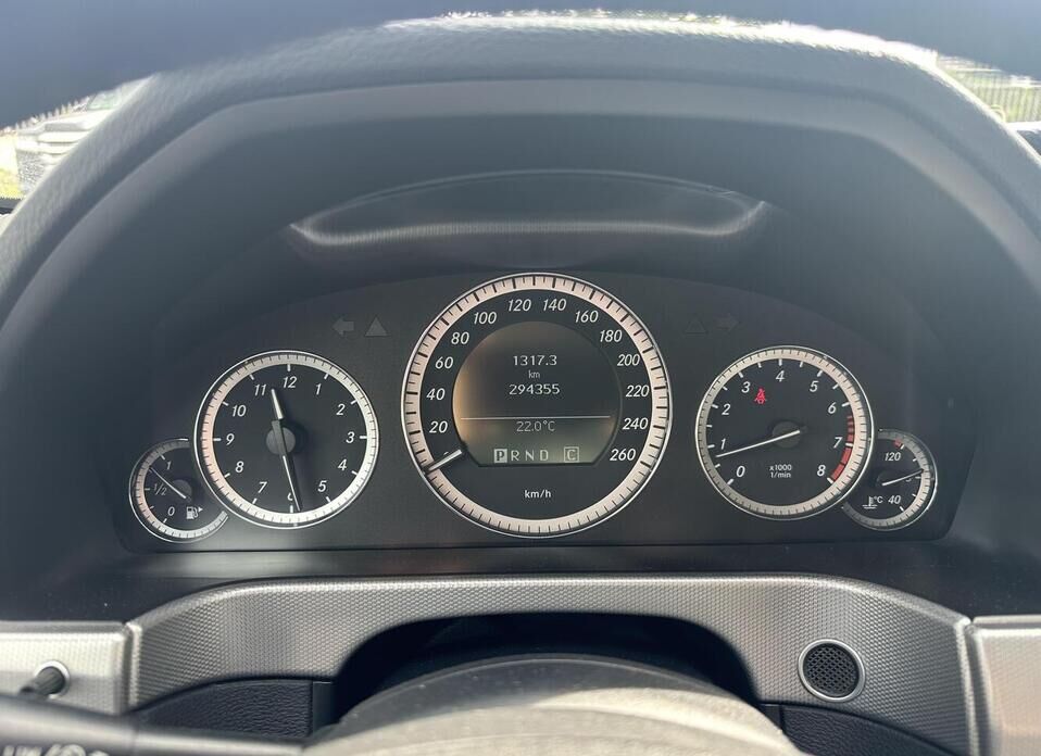 Mercedes-Benz E-Класс 200 7G-Tronic 1.8 AT (184 л.с.)
