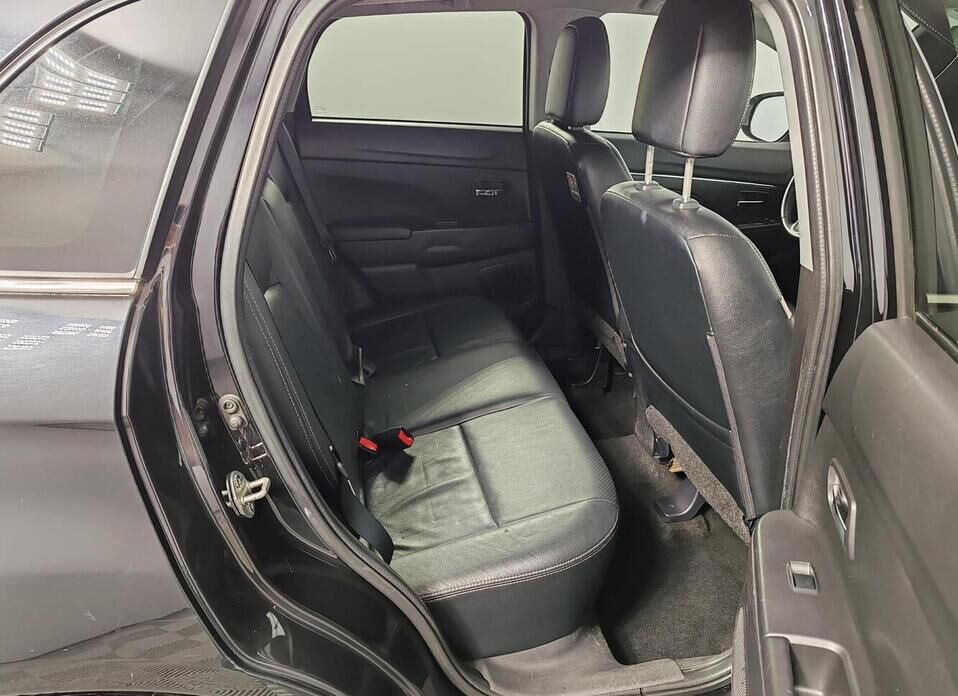 Mitsubishi ASX 1.8 CVT (140 л.с.)