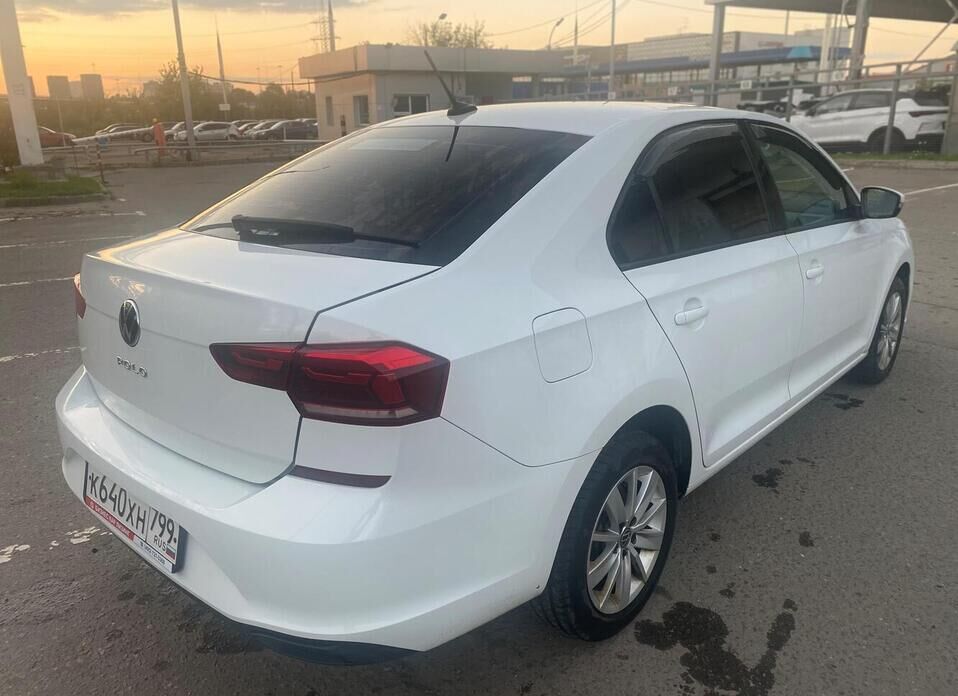 Volkswagen Polo 1.6 AT (110 л.с.)