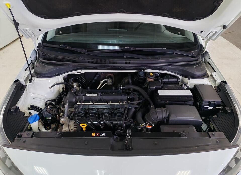 Hyundai Solaris 1.6 AT (123 л.с.)