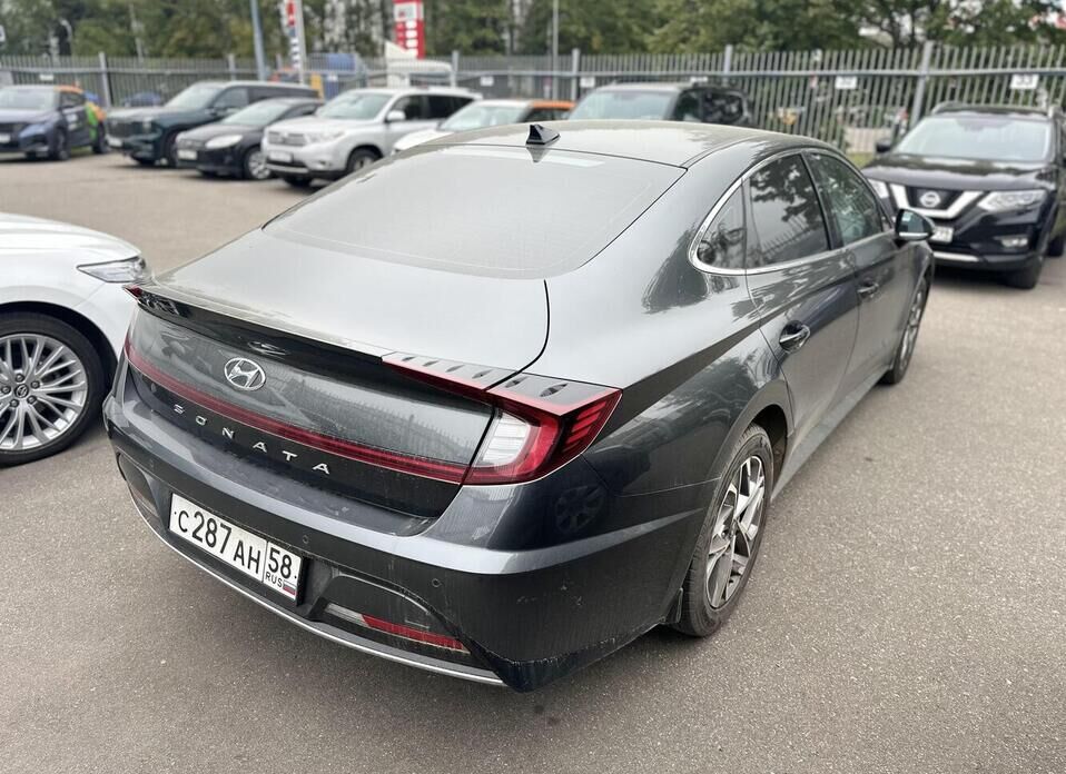Hyundai Sonata 2.0 AT (150 л.с.)
