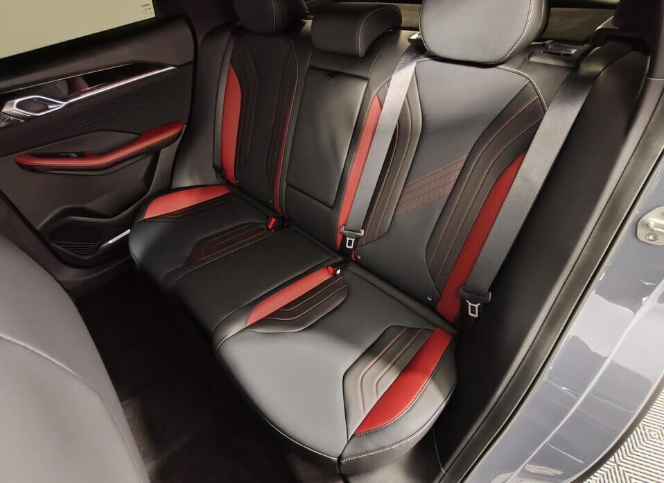 Geely Coolray 1.5 AMT (150 л.с.)