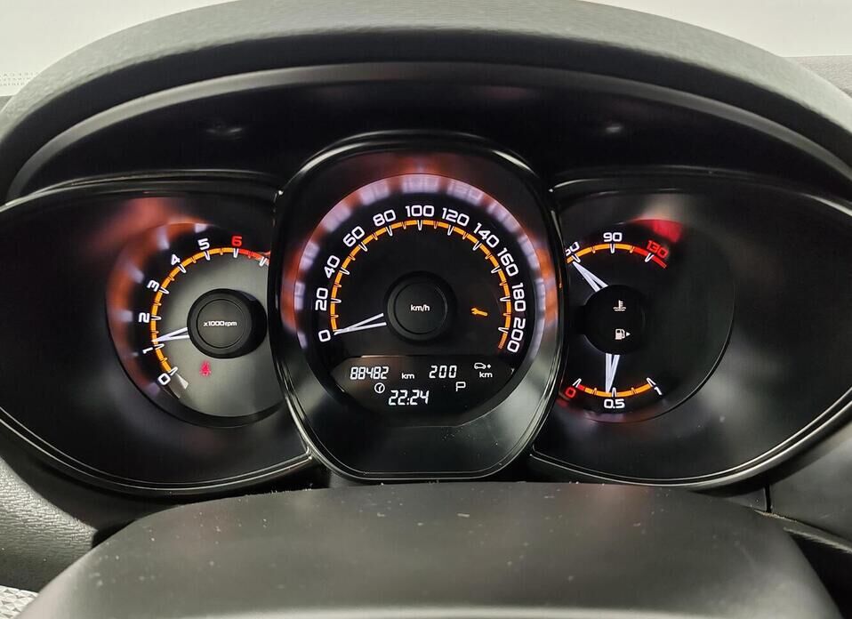 LADA (ВАЗ) Vesta 1.6 CVT (113 л.с.)