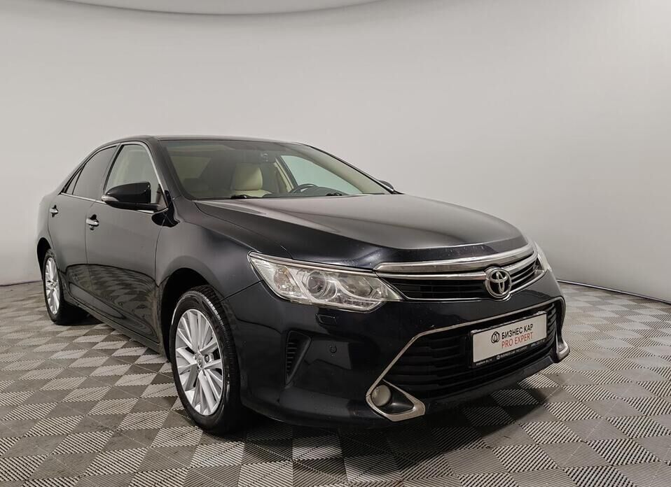 Toyota Camry 2.5 AT (181 л.с.)