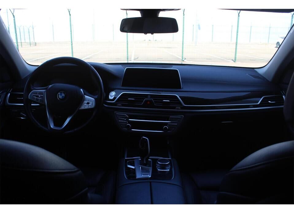 BMW 7 серии 730Ld xDrive 3.0d AT (249 л.с.) 4WD
