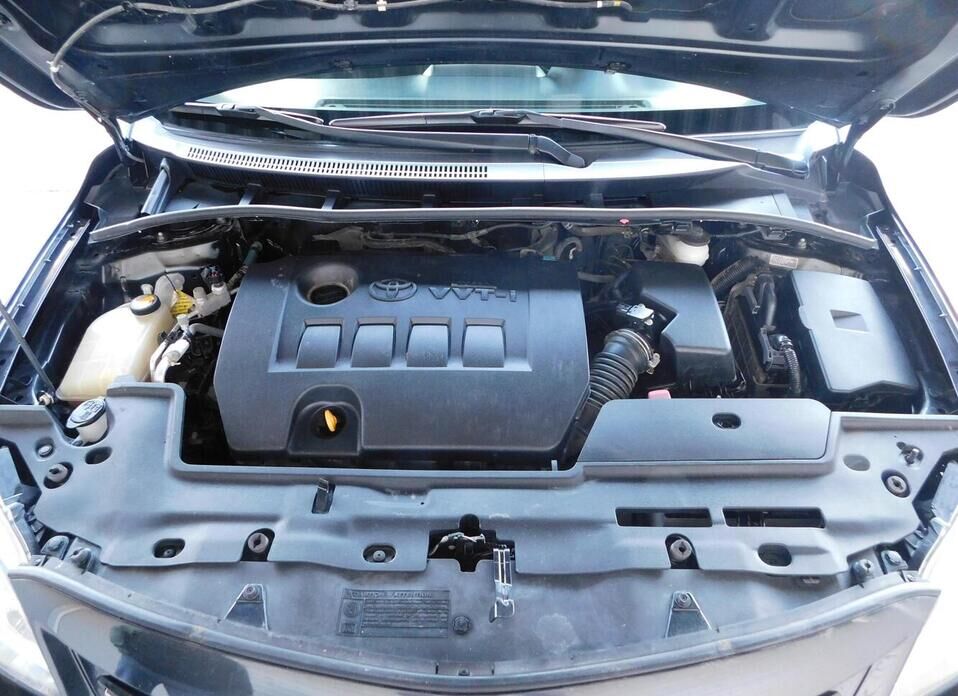Toyota Corolla 1.6 AT (124 л.с.)