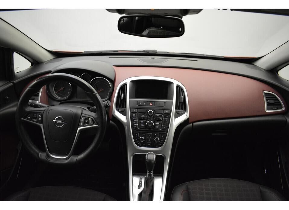 Opel Astra 1.4 AT (140 л.с.)