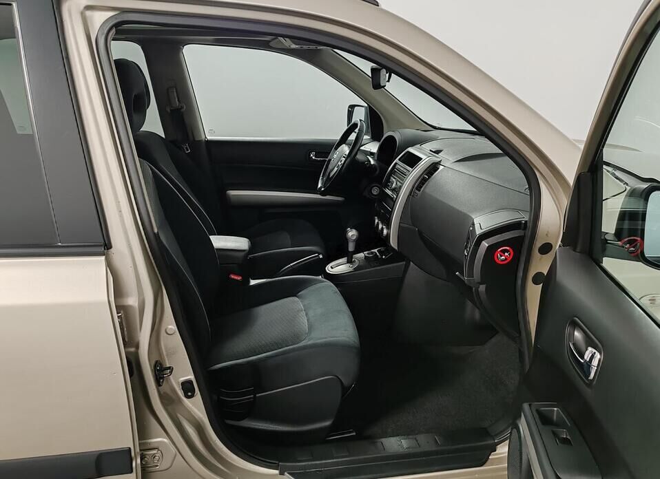 Nissan X-Trail 2.0 CVT (141 л.с.) 4WD