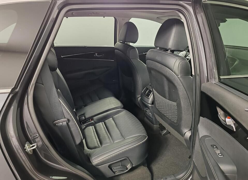 Kia Sorento 2.2d AT (200 л.с.) 4WD
