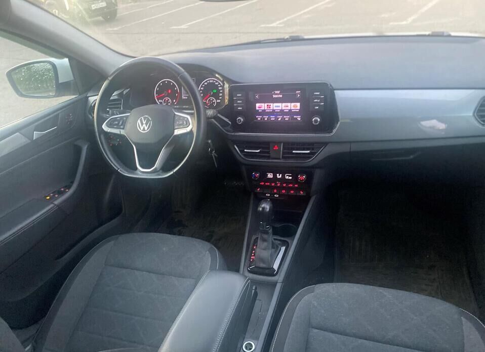 Volkswagen Polo 1.6 AT (110 л.с.)