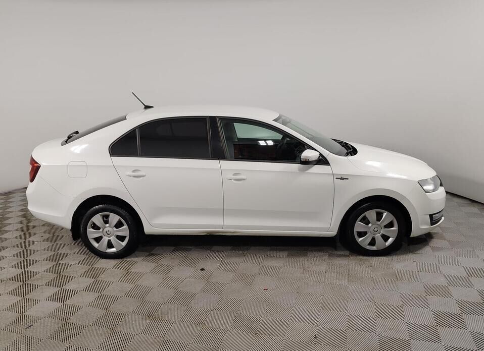 Skoda Rapid 1.6 AT (110 л.с.)