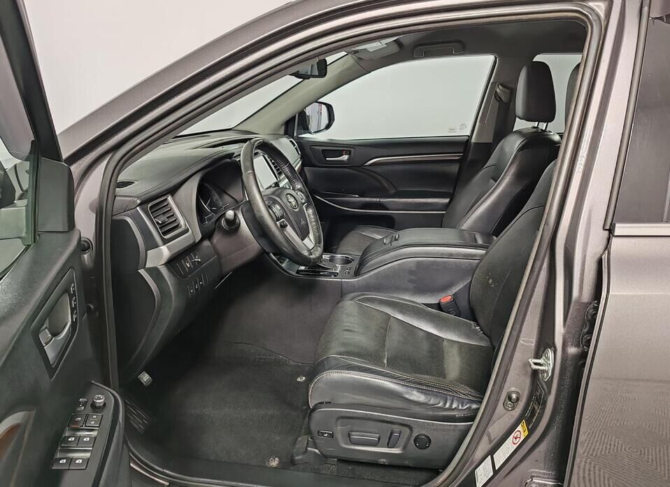Toyota Highlander 3.5 AT (249 л.с.) 4WD