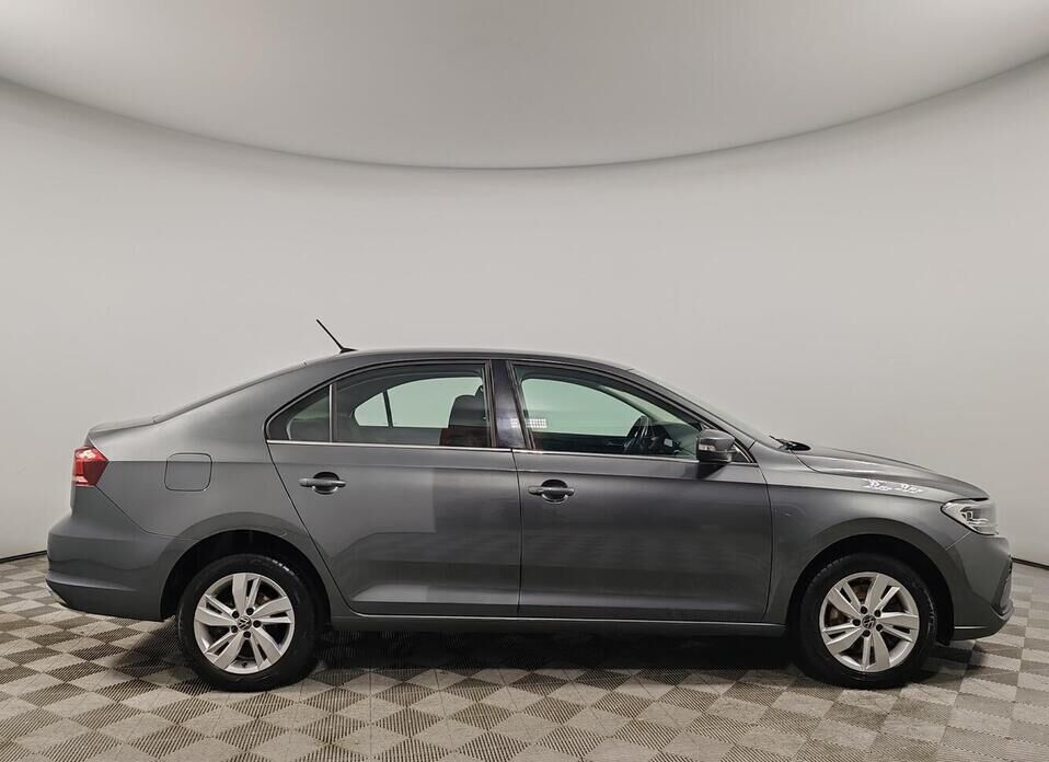 Volkswagen Polo 1.6 AT (110 л.с.)