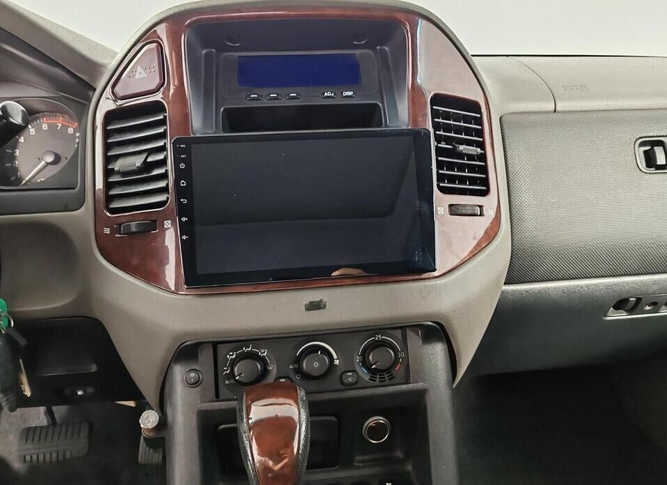 Mitsubishi Pajero 3.5 AT (202 л.с.) 4WD