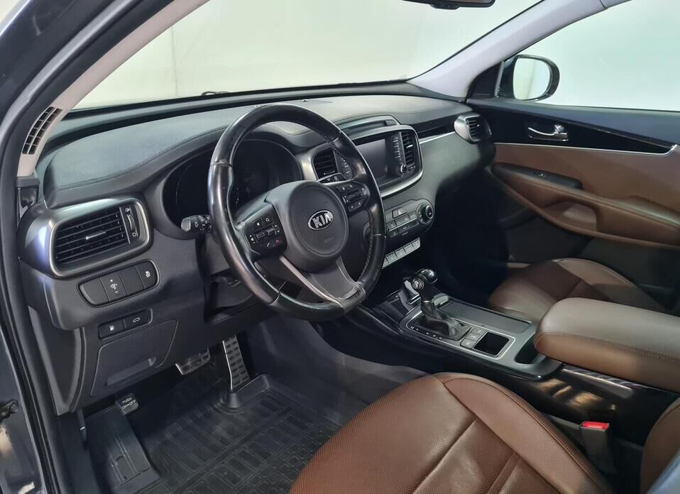 Kia Sorento 2.2d AT (200 л.с.) 4WD
