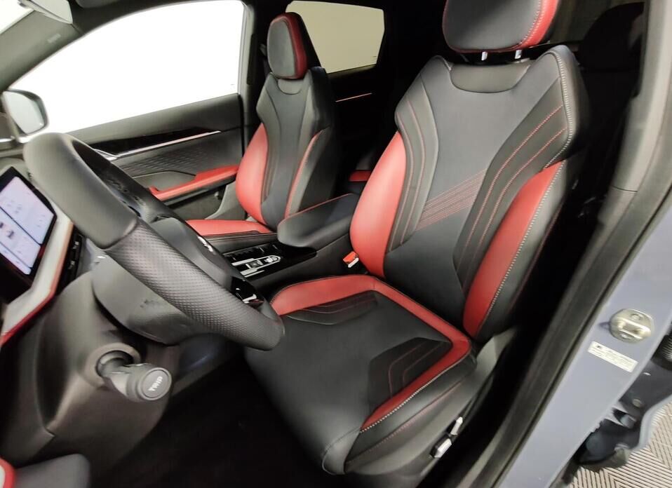 Geely Coolray 1.5 AMT (150 л.с.)