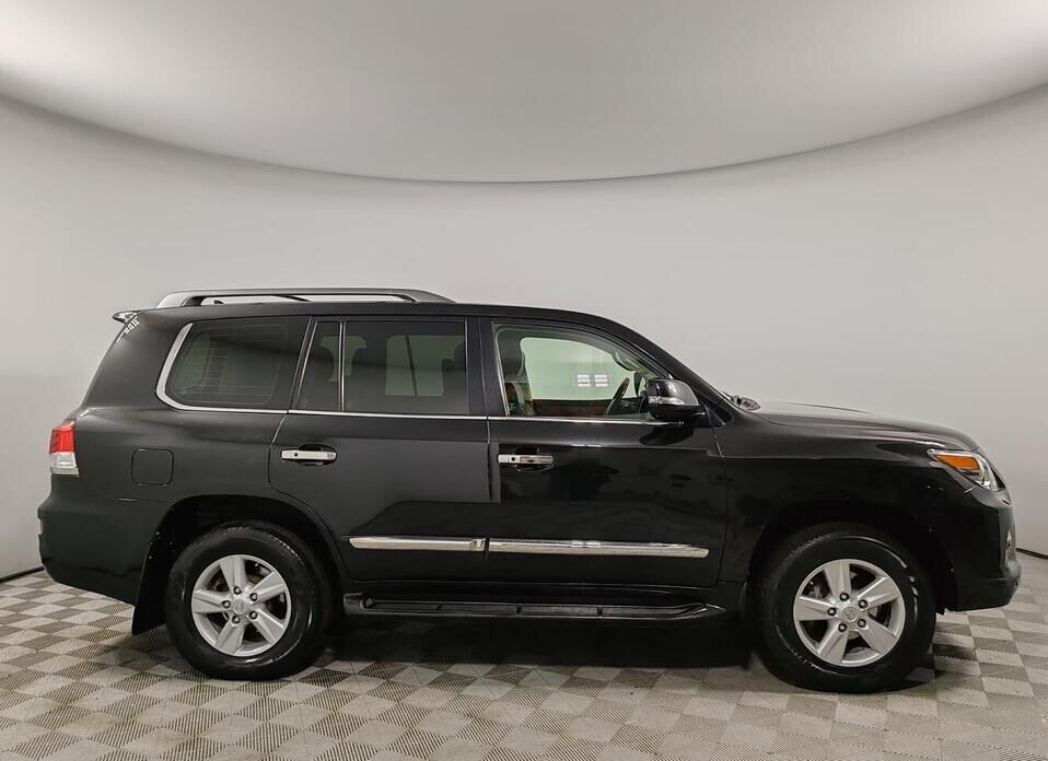 Lexus LX 570 5.7 AT (367 л.с.) 4WD