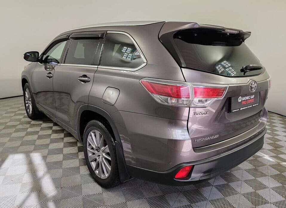 Toyota Highlander 3.5 AT (249 л.с.) 4WD