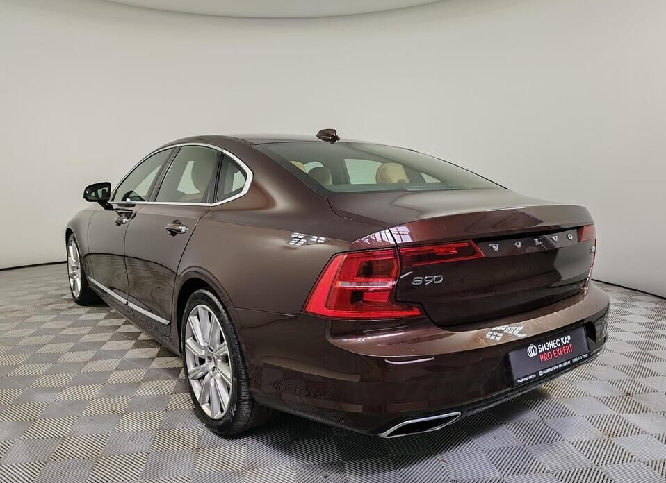 Volvo S90 2.0 AT (190 л.с.)
