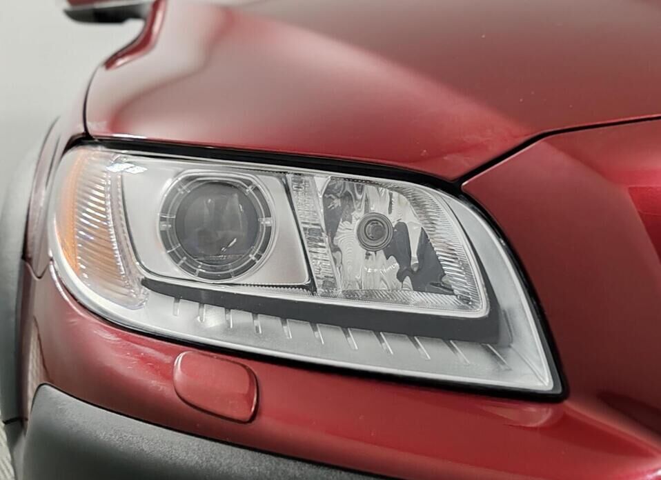 Volvo XC70 3.2 AT (238 л.с.) 4WD
