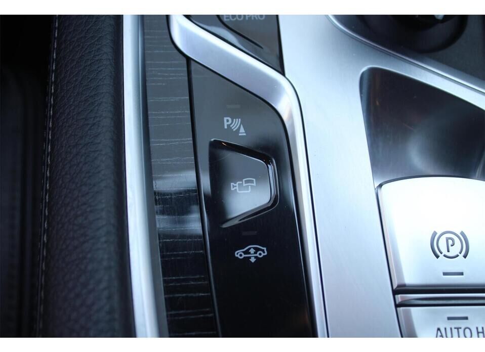 BMW 7 серии 730Ld xDrive 3.0d AT (249 л.с.) 4WD