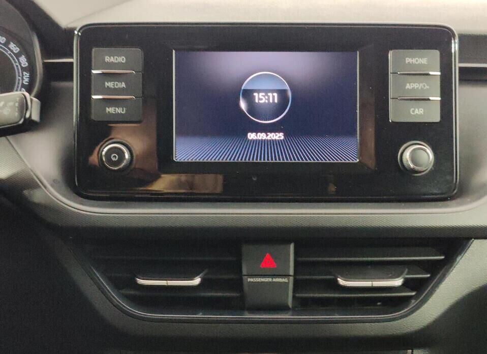 Skoda Rapid 1.6 MT (90 л.с.)