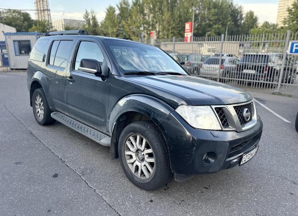 Nissan Pathfinder 2.5d AT (190 л.с.) 4WD