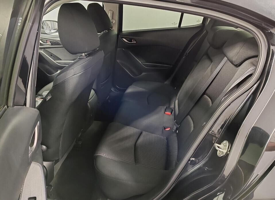 Mazda 3 1.5 AT (120 л.с.)