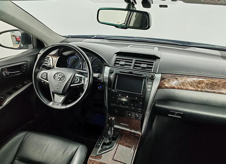 Toyota Camry 3.5 AT (249 л.с.)