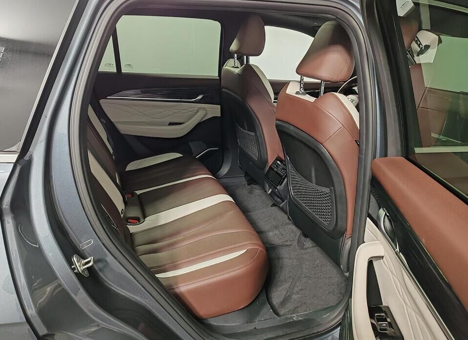 Geely Monjaro 2.0 AT (238 л.с.) 4WD