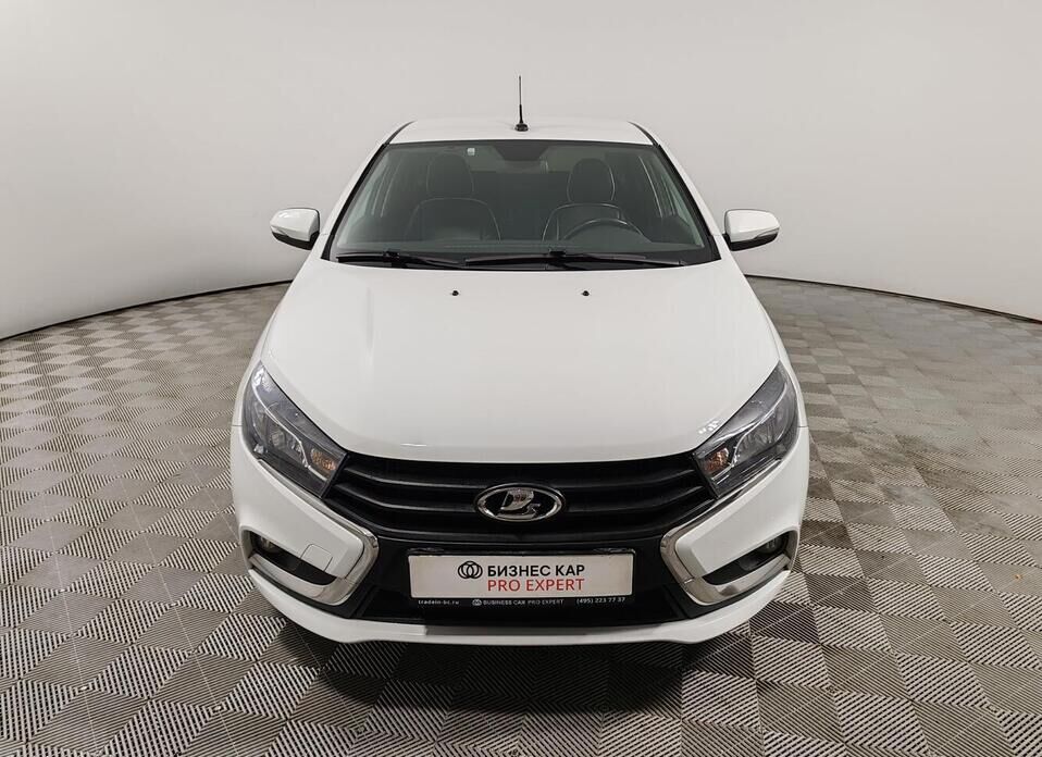LADA (ВАЗ) Vesta 1.6 CVT (113 л.с.)