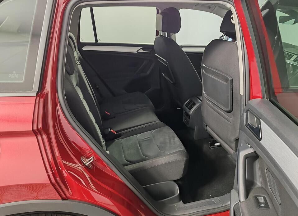 Volkswagen Tiguan 1.4 AMT (150 л.с.)
