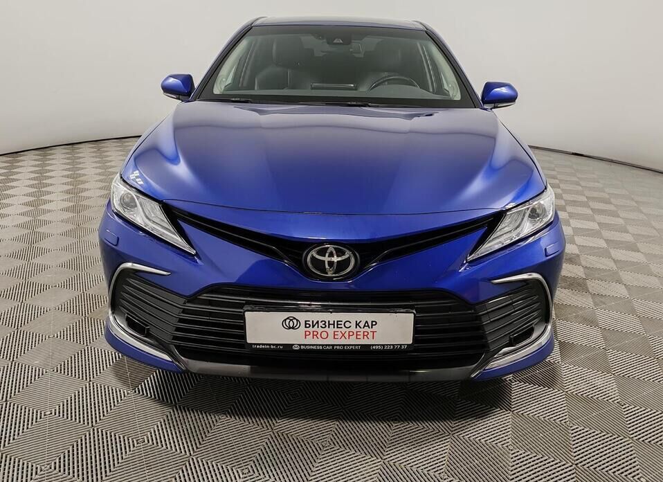 Toyota Camry 2.5 AT (200 л.с.)