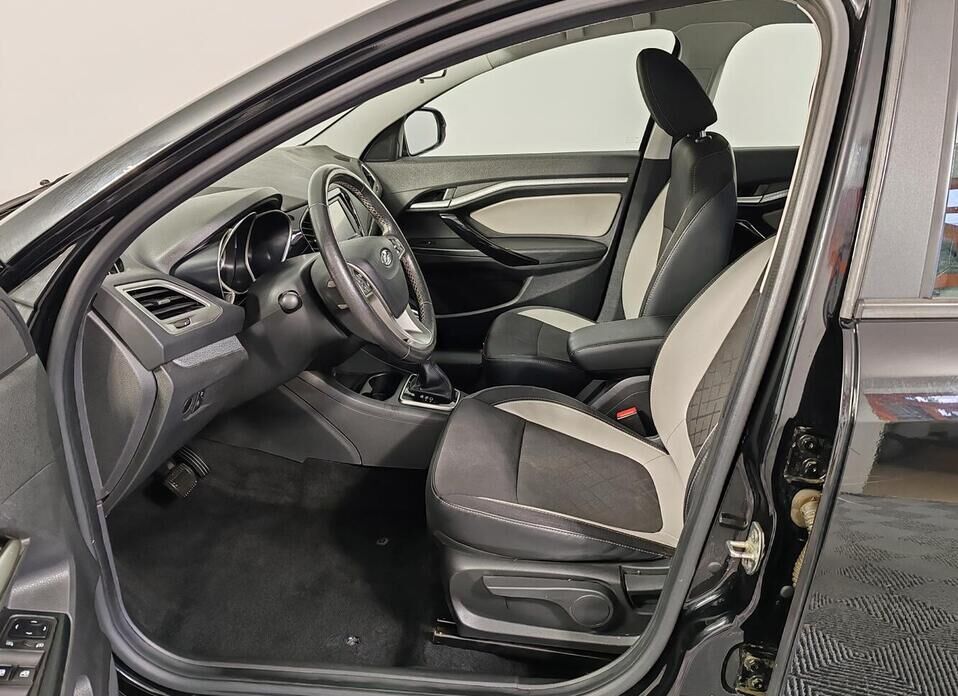 LADA (ВАЗ) Vesta SW 1.6 CVT (113 л.с.)