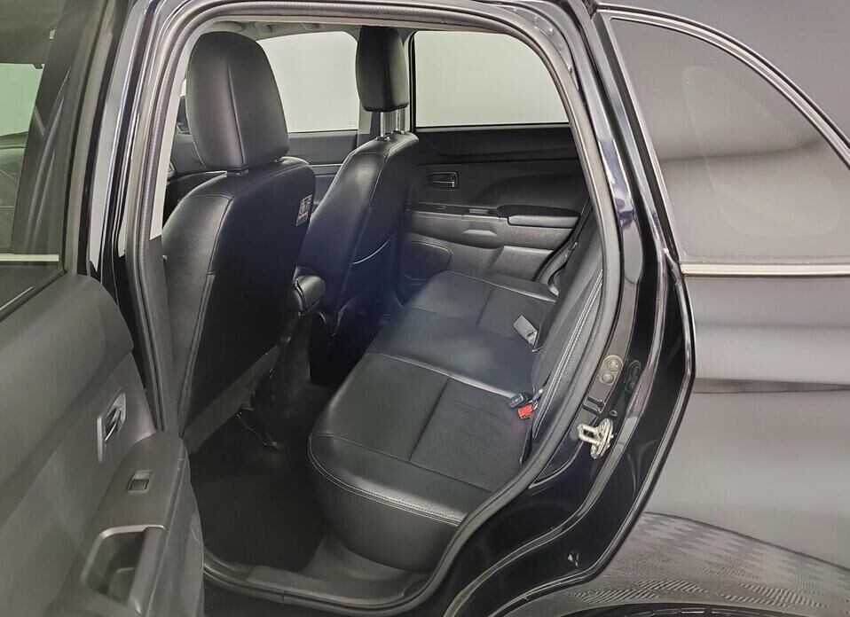 Mitsubishi ASX 1.8 CVT (140 л.с.)