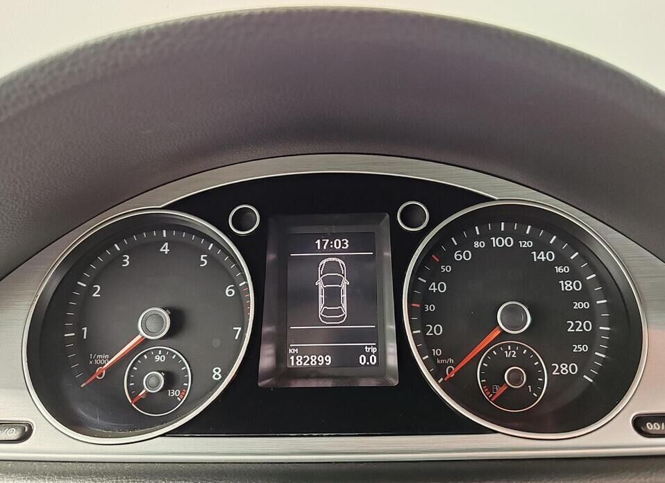 Volkswagen Passat CC 1.8 AMT (152 л.с.)