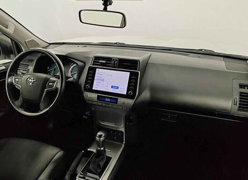 Toyota Land Cruiser Prado 2.8d AT (200 л.с.) 4WD