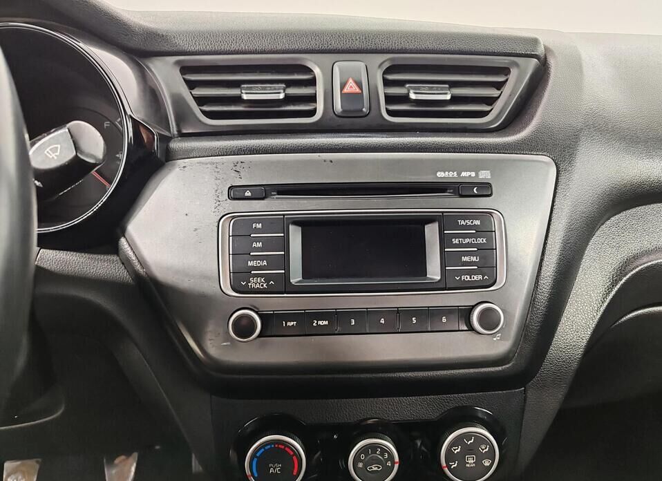 Kia Rio 1.4 MT (107 л.с.)