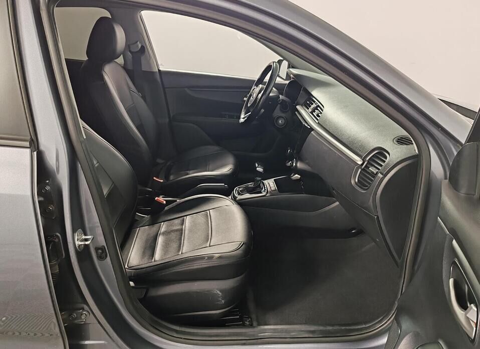 Kia Rio X-Line 1.6 AT (123 л.с.)