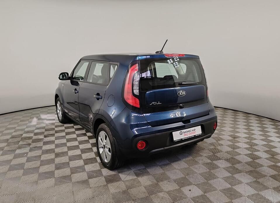 Kia Soul 1.6 AT (124 л.с.)