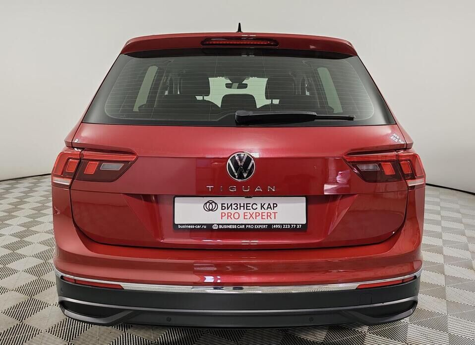 Volkswagen Tiguan 1.4 AMT (150 л.с.)