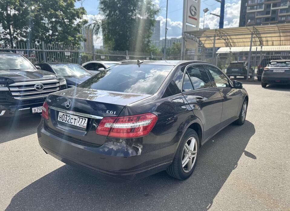 Mercedes-Benz E-Класс 200 7G-Tronic 1.8 AT (184 л.с.)