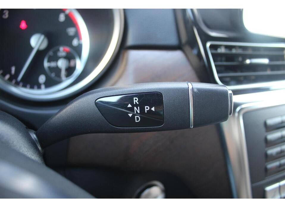Mercedes-Benz M-Класс 350 CDI 3.0d AT (249 л.с.) 4WD