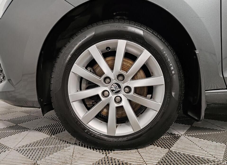 Skoda Rapid 1.6 AT (110 л.с.)