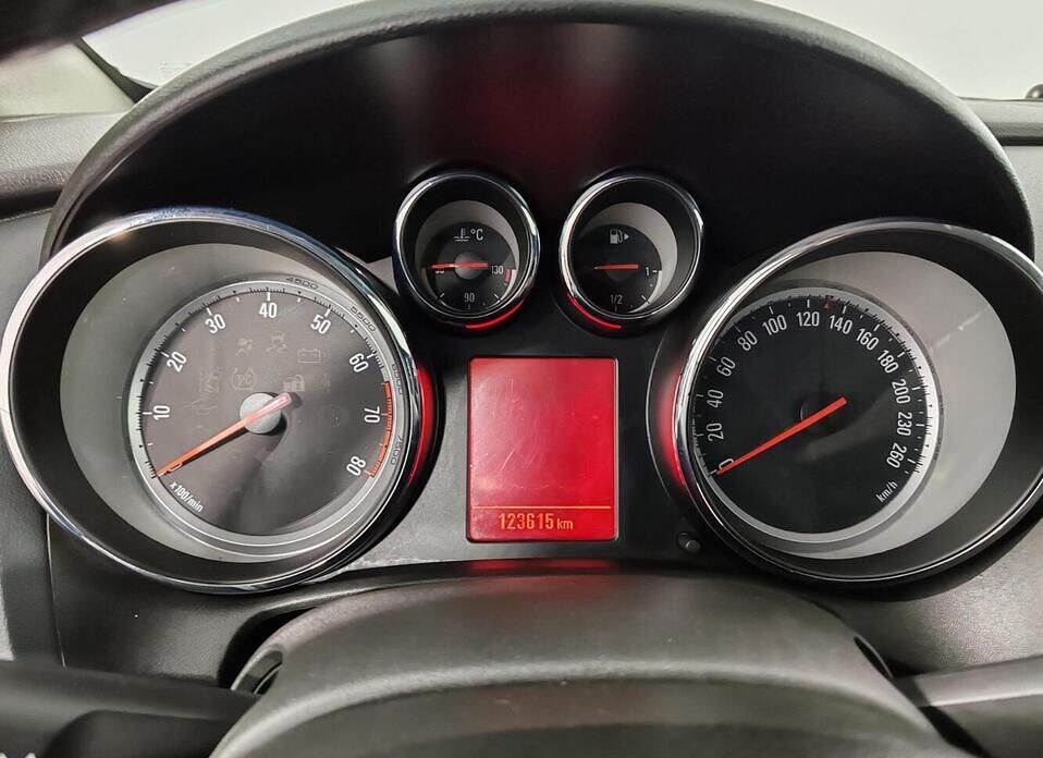 Opel Astra 1.4 AT (140 л.с.)